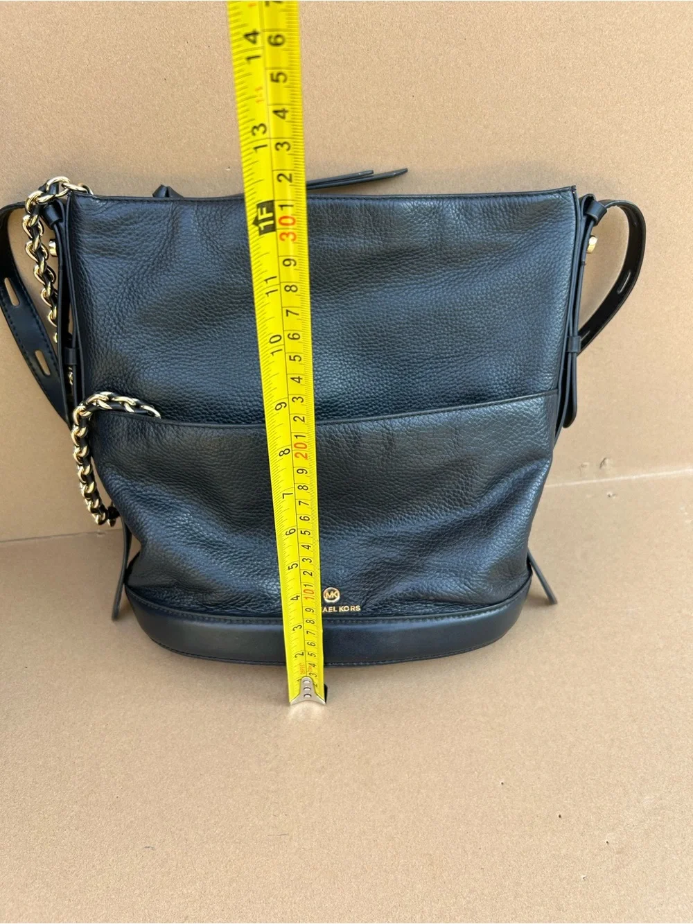 Michael Kors Reese Pebbled Leather Shoulder Tote Bucket Bag Chain Large Black